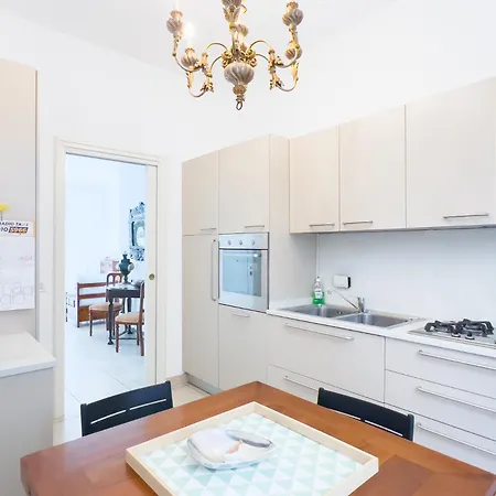 Queen Elena Luxury Apartment Genoa Exterior photo